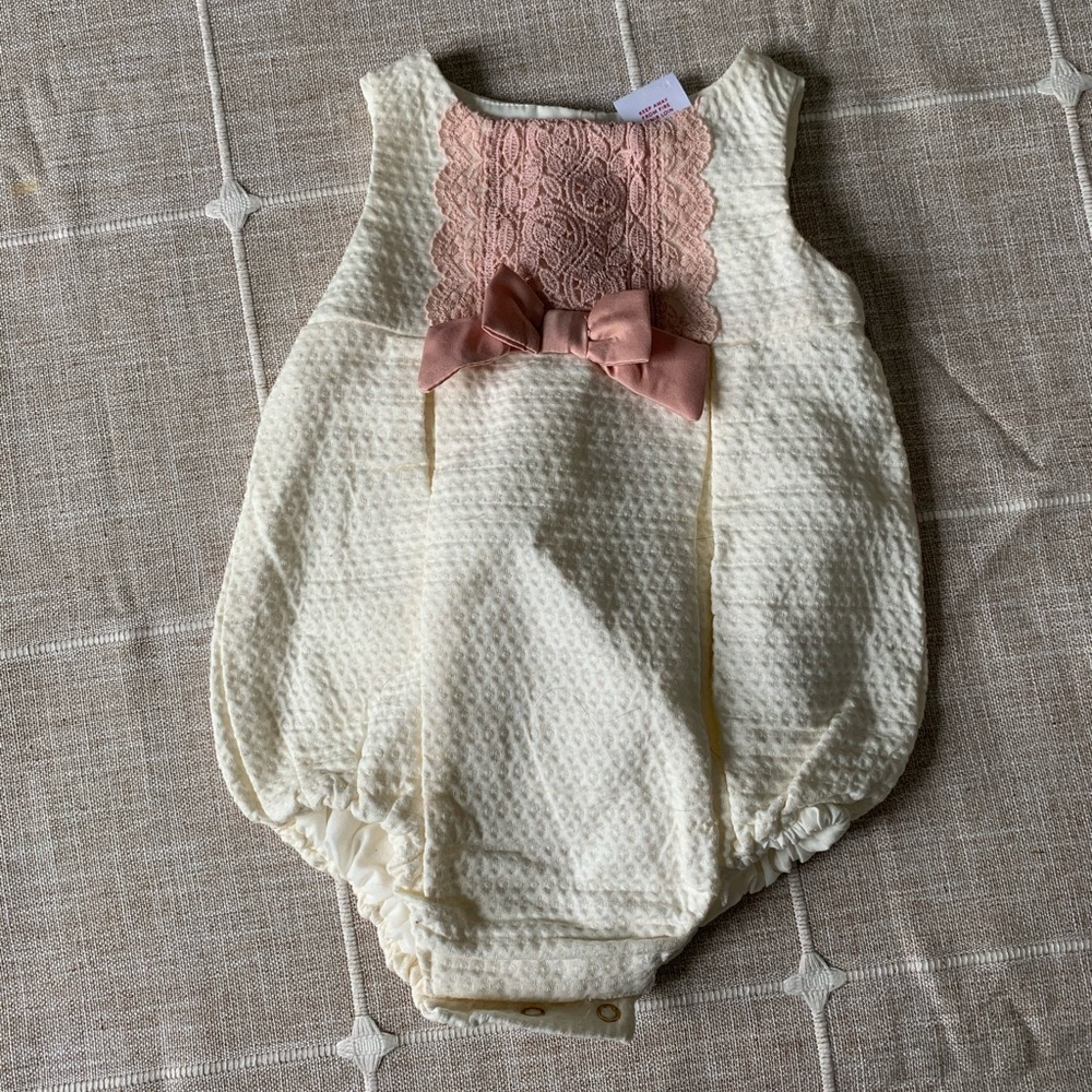 Quilted lace bubble romper